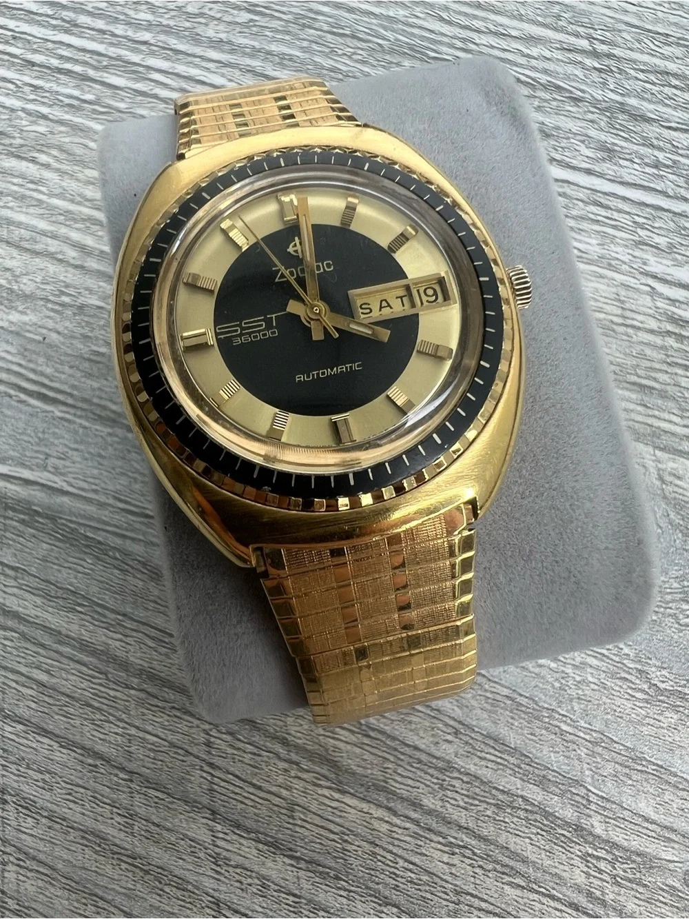 Zodiac SST 36000 Gold-Tone Men's Automatic Watch with Black Dial Ring